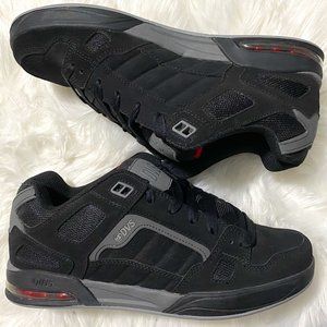 NWOT Black & Gray Skate Shoes